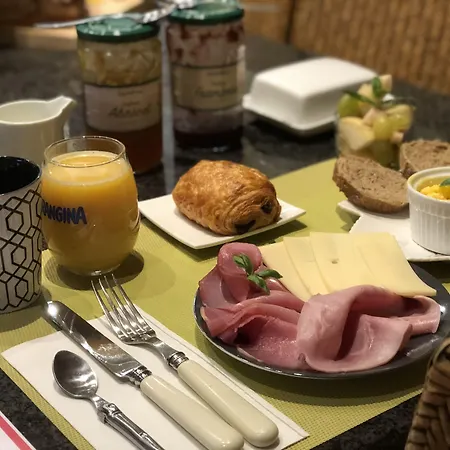 La D'helene 2 - D'hotes Et - Bed & Breakfast 4*